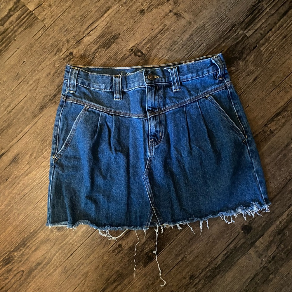 Free people denim skirt !
